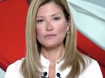 Αποκάλυψη βόμβα από Ράνια Τζίμα για γνωστό δημοσιογράφο της ΕΡΤ: «Ελέγχεται για εμπλοκή στην υπόθεση υπεξαίρεσης»