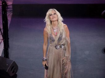 ΑΝΝΑ ΒΙΣΣΗ: ΦΗΜΕΣ ΟΤΙ ΑΠΟΧΩΡΕΙ ΑΠΌ ΤΗΝ PANIK RECORDS