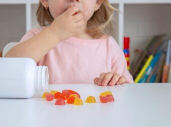 ΗΠΑ: ΕΝΤΟΠΙΣΤΗΚΕ ΑΡΣΕΝΙΚΟ ΣΕ ΚΑΡΑΜΕΛΕΣ ΚΑΙ ΣΟΚΟΛΑΤΕΣ