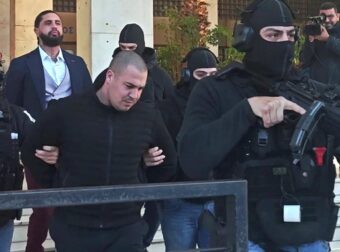 ΜΑΘΕΥΤΗΚΕ ΟΛΗ Η ΑΛΗΘΕΙΑ ΓΙΑ ΦΟΙΝΙΚΟΥΝΤΑ – Η ΑΔΕΡΦΗ ΤΟΥ ΙΔΙΟΚΤΗΤΗ ΚΑΜΠΙΝΓΚ ΑΝΟΙΓΕΙ ΤΟ ΣΤΟΜΑ ΤΗΣ