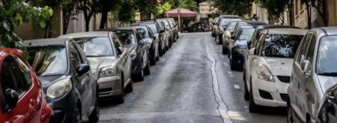 Ποια αυτοκίνητα θα μπορούν να παρκάρουν δωρεάν σε όλους τους δήμους