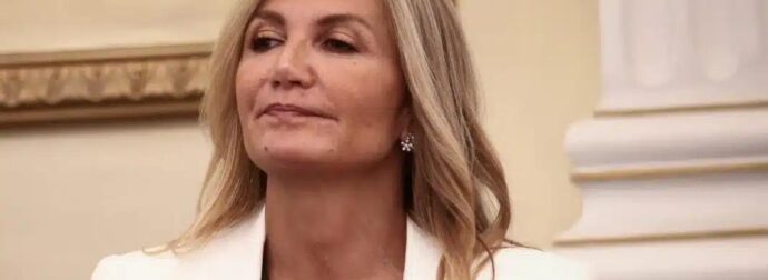 ΣΕ ΣΟΒΑΡΟ ΑΤΥΧΗΜΑ Η ΜΑΡΕΒΑ ΜΗΤΣΟΤΑΚΗ – ΒΡΙΣΚΕΤΑΙ ΣΕ ΕΚΤΑΚΤΟ ΧΕΙΡΟΥΡΓΕΙΟ