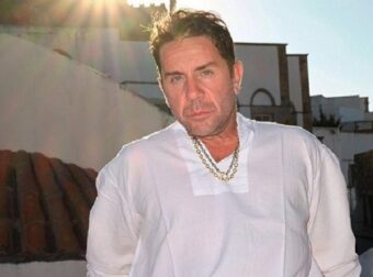 Αγωνία για τον Γιώργο Μαζωνάκη – Δυσάρεστα νέα από το νοσοκομείο