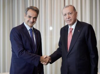 Ποσοστά έκπληξη σε νέα δημοσκόπηση: Πού έφτασε η ΝΔ μετά την επίσκεψη Μητσοτάκη στην Τουρκία