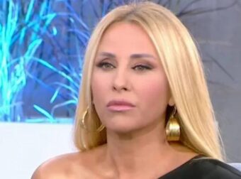 ΓΩΓΩ ΜΑΣΤΡΟΚΩΣΤΑ: ΜΕΓΑΛΗ ΜΑΧΗ ΓΙΑ ΤΗΝ ΥΓΕΙΑ ΤΗΣ ΔΙΝΕΙ ΚΑΙ ΠΑΛΙ