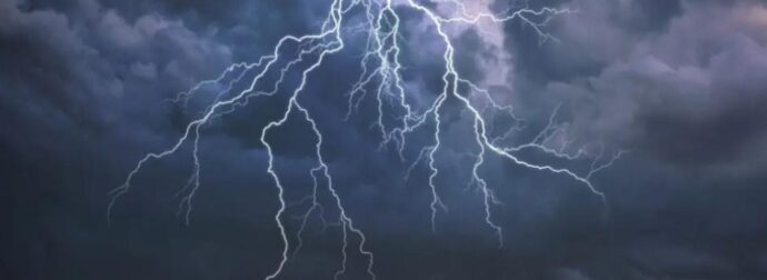 Κακοκαιρία εξπρές με κύματα θύελλας: Προειδοποιήσεις για 9 μποφόρ, καταιγίδες και πλημμύρες για το επόμενο 24ωρο