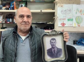 Θρασύβουλος Καλαφατάκης: Αναγνώρισε τον παππού του μέσα από τις φωτογραφίες με την εκτέλεση των 200 της Καισαριανής