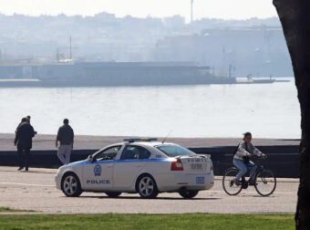 Φρίκη στη Θεσσαλονίκη: 24χρονος κατηγορείται ότι βίασε ανήλικη μέσα σε περίπτερο