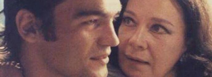 Τζένη Καρέζη: Στο φως τo τελευταίο συγκλονιστικό βίντεο της ζωής της – Κάθεται στο σαλόνι της, μέσα στο σπίτι της στα Ιλίσια