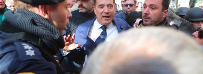 Μόλις μαθεύτηκε για τον Άδωνι Γεωργιάδη – Δύσκολες ώρες για τον Υπουργό Υγείας μετά τα επεισόδια στη Νίκαια