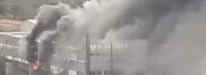 ΜΕΓΑΛΗ ΦΩΤΙΑ ΣΤΗΝ ΑΤΤΙΚΗ – ΣΥΝΑΓΕΡΜΟΣ ΣΤΗΝ ΠΥΡΟΣΒΕΣΤΙΚΗ