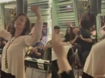 «Πρώτη Φορά»: Το ζεϊμπέκικο της Άννας Διαμαντοπούλου στην Κοζάνη