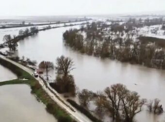Πνίγεται ο Έβρος – Πλημμύρισαν μεγάλες εκτάσεις και χιλιάδες άνθρωποι είναι σε απόγνωση
