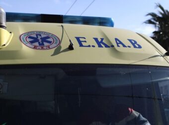 ΤΡΑΓΩΔΙΑ ΣΤΟΝ ΚΗΦΙΣΟ: ΕΠΕΣΕ ΑΠΟ ΤΗ ΓΕΦΥΡΑ ΚΑΙ ΤΟΝ ΠΑΡΕΣΥΡΕ ΦΟΡΤΗΓΟ – ΣΟΚΑΡΙΣΜΕΝΟΙ ΟΙ ΟΔΗΓΟΙ
