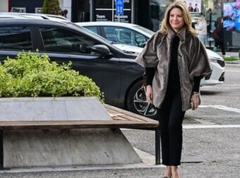 “Κοκέτα ήρθες πάλι” Το απαράδεκτο σχόλιο στην Καρυστιανού σήμερα στην δίκη για τα Τέμπη