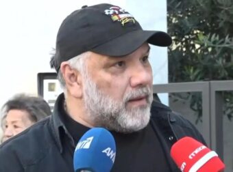 «Τόση αλητεία; Δε ντρέπεστε; Πιτσιρικάδες, νέοι άνθρωποι να κλέβετε…»: Έξαλλος μπροστά στις κάμερες ο Γρηγόρης Αρναούτογλου