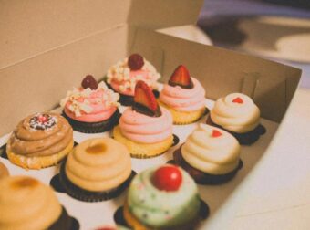 Εορτολόγιο: Ποιος γιορτάζει σήμερα Σάββατο 28 Φεβρουαρίου