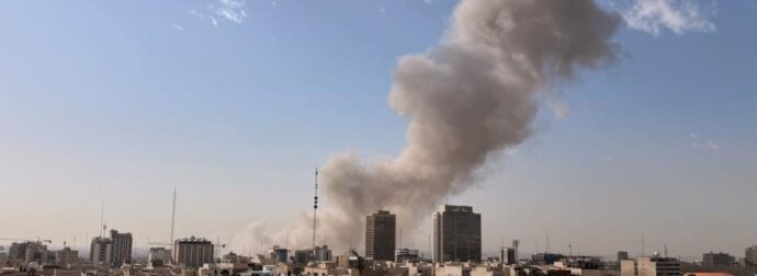 ΕΚΤΑΚΤΟ ΤΩΡΑ – ΒΟΜΒΑΡΔΙΣΑΝ ΣΧΟΛΕΙΟ ΓΕΜΑΤΟ ΜΑΘΗΤΕΣ – ΔΥΣΤΥΧΩΣ ΕΙΝΑΙ ΝΕΚΡΟΙ ΟΛΟΙ