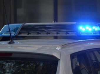 Τέξας: Βρέθηκε αλυσοδεμένη σε αυλή – Την κρατούσαν και τη βασάνιζαν οι «φίλοι» της που πλέον «δεν τη συμπαθούσαν»