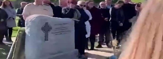 «Βγάλτε με έξω, είναι σκοτεινά εδώ»: Άνδρας φώναζε από τον τάφο στην κηδεία του στην Ιρλανδία