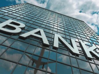 Δείτε το ΠΡΙΝ να είναι αργά: Τι θα γίνει με τις τράπεζες σε περίπτωση πολέμου