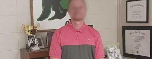 Η σύζυγος του καθηγητή που σκοτώθηκε από μαθητή με αγροτικό, ζητά να αποσυρθούν οι κατηγορίες – «Να μην καταστραφούν κι άλλες ζωές»