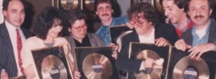 «Έφυγε» στα 35: Ο πιο ταπεινός Έλληνας τραγουδιστής μας χάρισε το κομμάτι που αγαπήσαμε