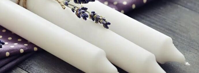 Λαμπάδα τέλος: Σε ποια ηλικία σταματούν οι υποχρεώσεις του νονού στο βαφτιστήρι