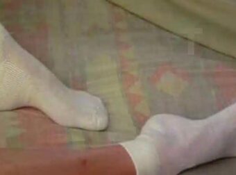 Αν κοιμάστε με τις κάλτσες, δείτε τι συμβαίνει