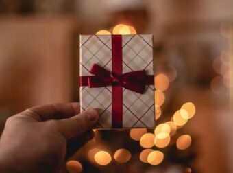 Εορτολόγιο: Ποιος γιορτάζει σήμερα Πέμπτη 12 Μαρτίου