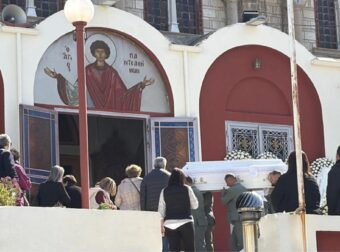 Κλαίει ο Ουρανός πάνω από την Θεσσαλονίκη: Θρήνος και οδύνη στην κηδεία του 25χρονου Παύλου – «Σκότωσε το καλύτερο παιδί»