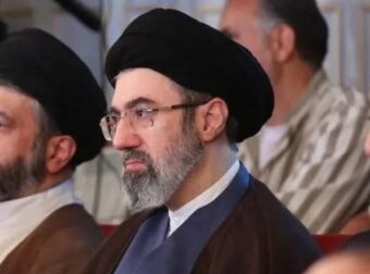 Πρώτο μήνυμα του νέου ηγέτη του Ιράν, Μοτζτάμπα Χαμενεΐ