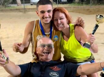 «Βουβός» πόνος για την τραγωδία – Το σπαρακτικό «αντίο» του πατέρα στον 18χρονο Μάκη