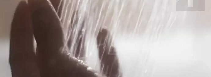 Το πρώτο σημάδι του Αλτσχάιμερ εμφανίζεται την ώρα που κάνετε ντουζ