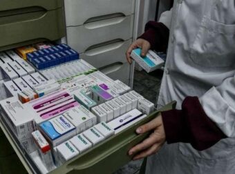 ΜΕΓΑΛΟΣ ΚΙΝΔΥΝΟΣ: ΠΑΣΙΓΝΩΣΤΟ ΦΑΡΜΑΚΟ ΓΙΑ ΤΟ ΣΤΟΜΑΧΙ ΚΑΤΗΓΟΡΕΙΤΑΙ ΓΙΑ 9 ΜΟΡΦΕΣ ΚΑΡΚΙΝΟΥ – ΜΗΝ ΤΟ ΠΑΡΕΤΕ