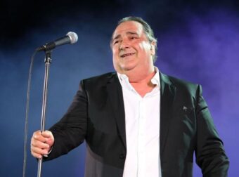 «Η δική μου πατρίδα»: Αυτό είναι το ακυκλοφόρητο τραγούδι του Βασίλη Καρρά για τη Μακεδονία