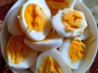 Οι γιατροί αποκαλύπτουν ότι η κατανάλωση αυγών προκαλεί