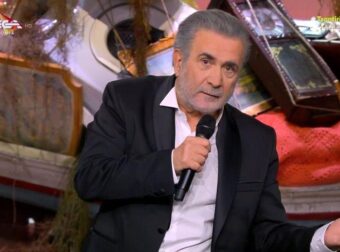 Λάκης Λαζόπουλος: Αποφάσισε να ψάξει ποιος παρακολουθούσε το κινητό του μέσω Predator