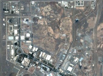 Έκτακτη εξέλιξη: ΗΠΑ και Ισραήλ εξαπέλυσαν επίθεση στις εγκαταστάσεις εμπλουτισμού ουρανίου στη Νατάνζ