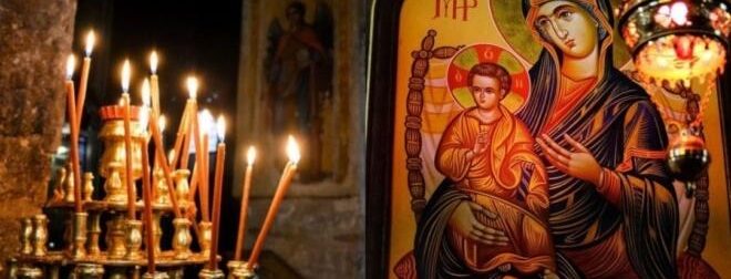 Ανατριχίλα: Έψαλαν τον Ακάθιστο Ύμνο στην Παναγία των Βλαχερνών στην Κωνσταντινούπολη – Δείτε βίντεο