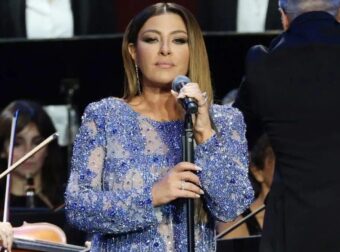 ΕΛΕΝΑ ΠΑΠΑΡΙΖΟΥ: ΤΕΛΟΣ Η ΑΝΗΣΥΧΙΑ ΓΙΑ ΤΗΝ ΤΡΑΓΟΥΔΙΣΤΡΙΑ