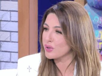 ΕΛΕΝΑ ΠΑΠΑΡΙΖΟΥ – ΑΠΟΚΑΛΥΨΕ ΟΛΗ ΤΗΝ ΑΛΗΘΕΙΑ ΓΙΑ ΤΟ ΠΡΟΒΛΗΜΑ ΥΓΕΙΑΣ ΤΗΣ