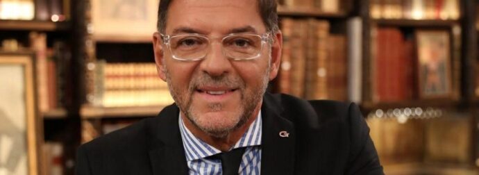 ΑΝΑΚΟΙΝΩΣΗ ΤΟΥ STAR ΓΙΑ ΤΟΝ ΓΙΩΡΓΟ ΤΣΑΓΚΑΡΑΚΗ ΚΑΙ ΤΗΝ ΣΥΜΜΕΤΟΧΗ ΤΟΥ ΣΤΟ CASH OR TRASH
