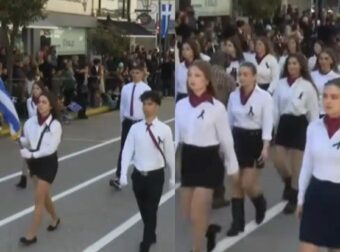 25η Μαρτίου: Παιδιά στον Πύργο παρήλασαν με μαύρες κορδέλες για ένα λόγο που «ραγίζει καρδιές»