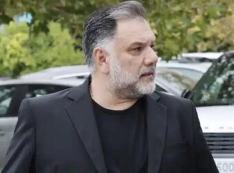 Ξέσπασε ο Γρηγόρης Αρναούτογλου για τη στρατιωτική παρέλαση στο Σύνταγμα – «Βλέπει όλος ο πλανήτης…»