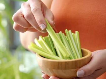 Όταν τρως σέλινο κάθε μέρα για μια εβδομάδα το σώμα σου θα λάβει αυτά τα 10 οφέλη για την υγεία