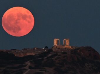 Πανσέληνος Απριλίου 2026: Το «Ροζ Φεγγάρι» στον Ζυγό φέρνει ανατροπές – Τι πρέπει να προσέξει το κάθε ζώδιο;