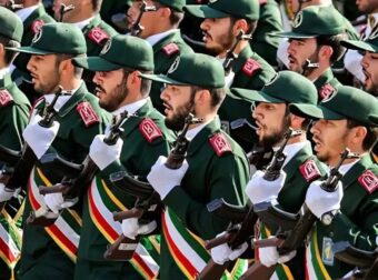 Φρουροί της Επανάστασης: Η λίστα με τις 18 εταιρείες που απειλούν να χτυπήσουν από 1η Απριλίου