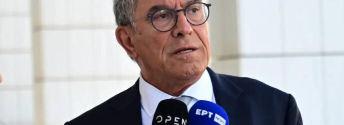 Βασίλης Καπερνάρος: Άγνωστοι έβαλαν εκρηκτικό μηχανισμό στο γραφείο του