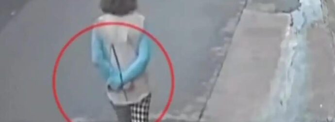 Λακωνία: Σοκ με βίντεο που δείχνει γυναίκα δεμένη πισθάγκωνα να περπατάει ξυπόλητη – Μία εβδομάδα αργότερα πέθανε